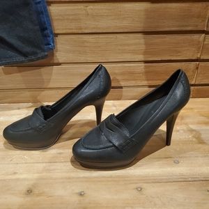 Black Leather platform Penny loafer size 10. Jcrew